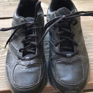 Men’s athletic shoes